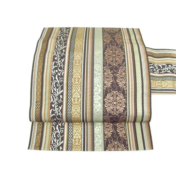 伝統工芸品の博多織の帯